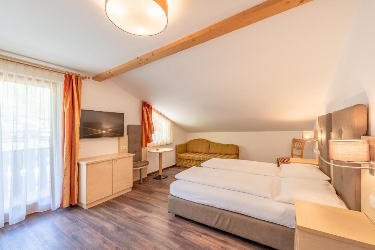 Hotel Christine Gargazon Zewnętrze zdjęcie