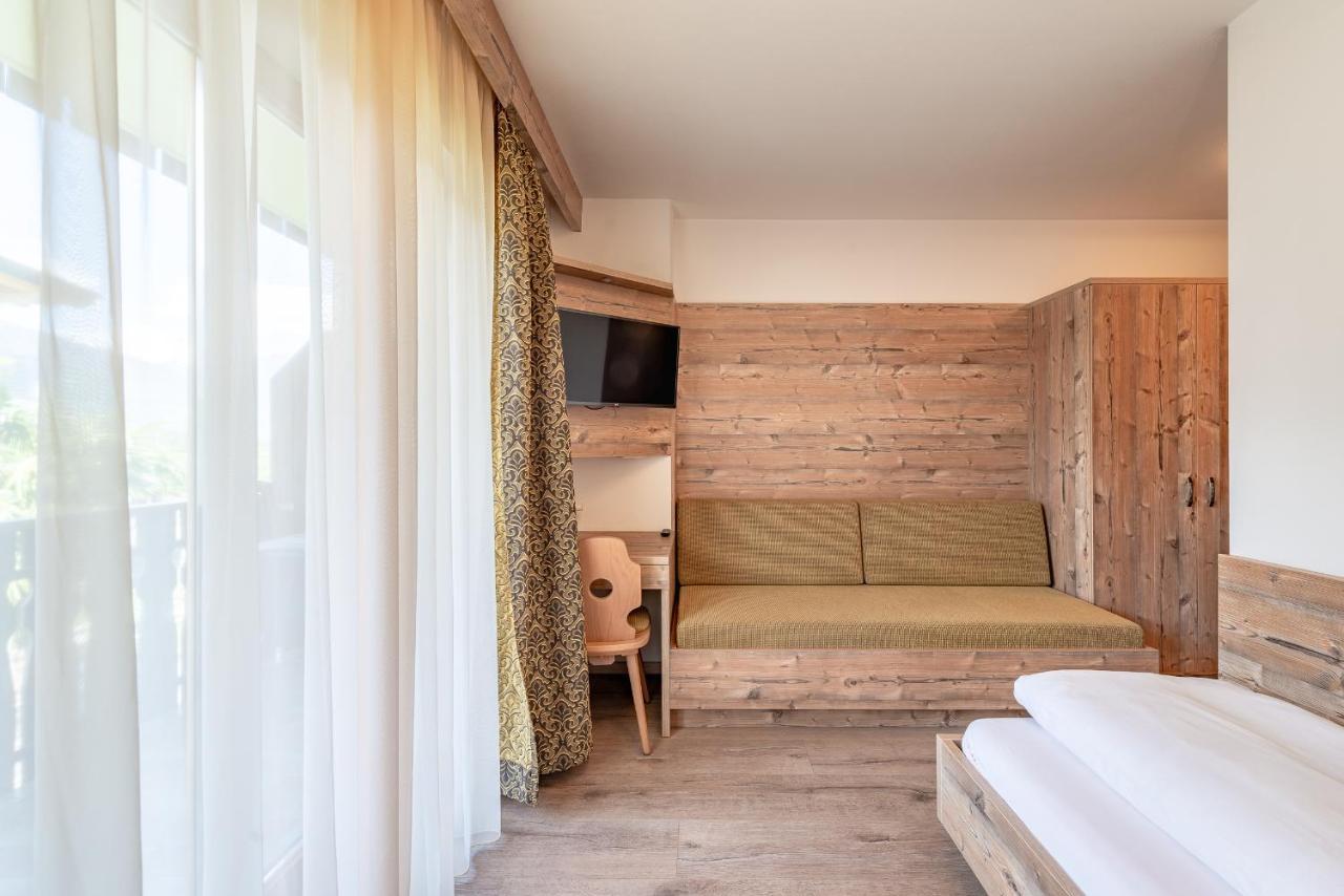 Hotel Christine Gargazon Zewnętrze zdjęcie
