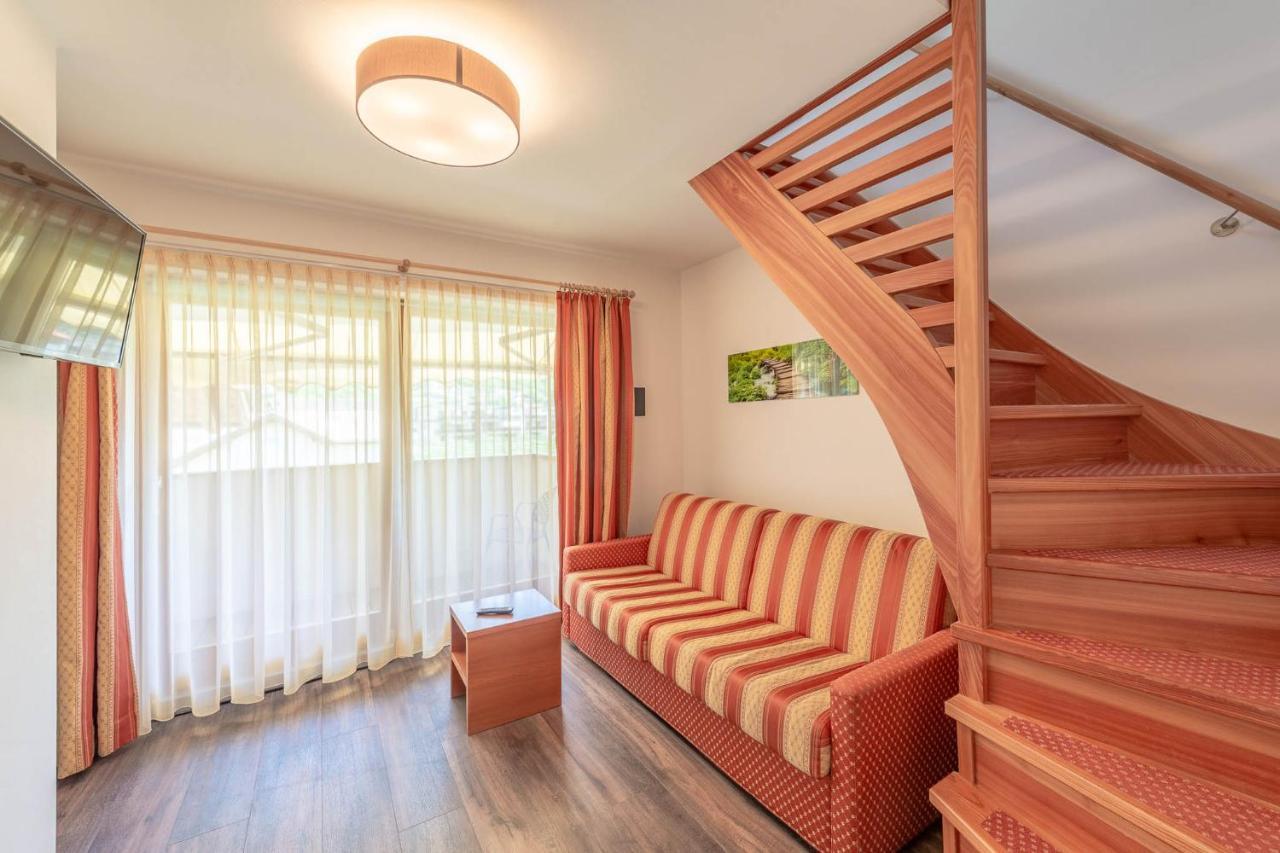 Hotel Christine Gargazon Zewnętrze zdjęcie